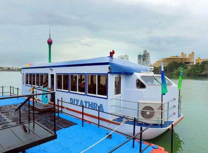 Boat-Service-Colombo-680x500-1 Boat-Service-Colombo-680x500-1